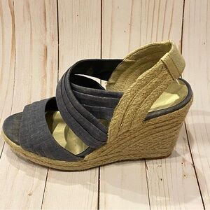 Ann Marino Jillian Blue Wedge Heel Sandals Size 8